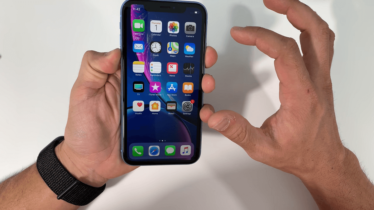 Thay, &Eacute;p Mặt K&iacute;nh iPhone Xr