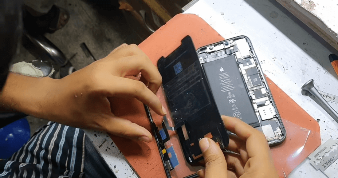 M&agrave;n H&igrave;nh iPhone 11 Pro Zin &Eacute;p K&iacute;nh