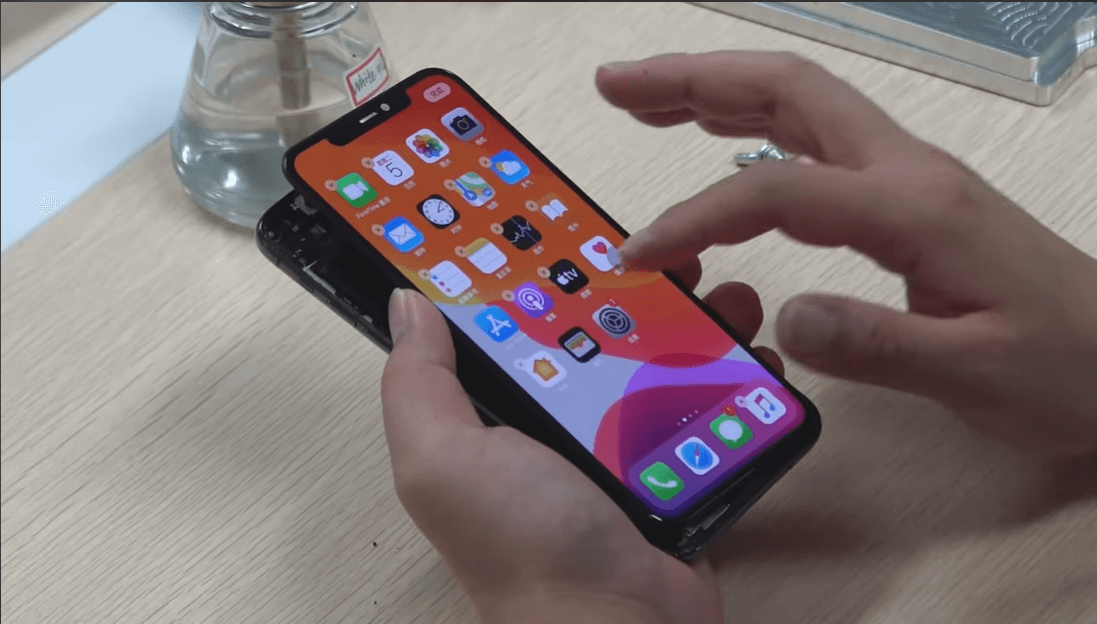 Thay, &Eacute;p Mặt K&iacute;nh iPhone 11 Pro Max