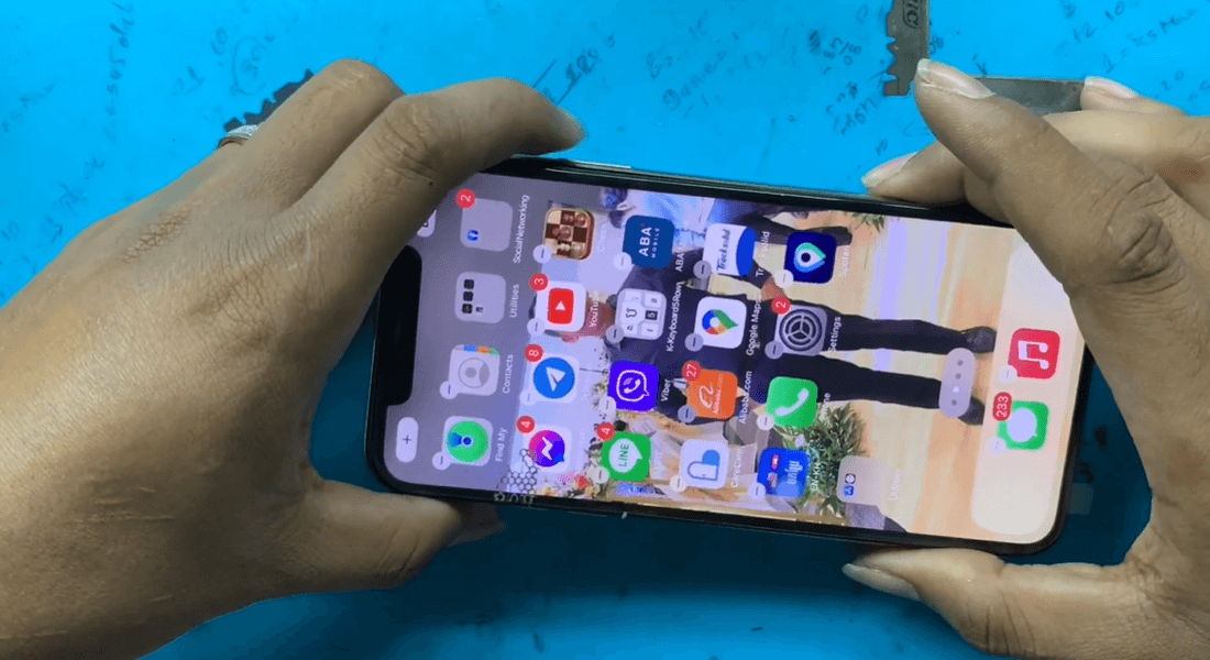 M&agrave;n H&igrave;nh iPhone 11 Pro Max Zin &Eacute;p K&iacute;nh